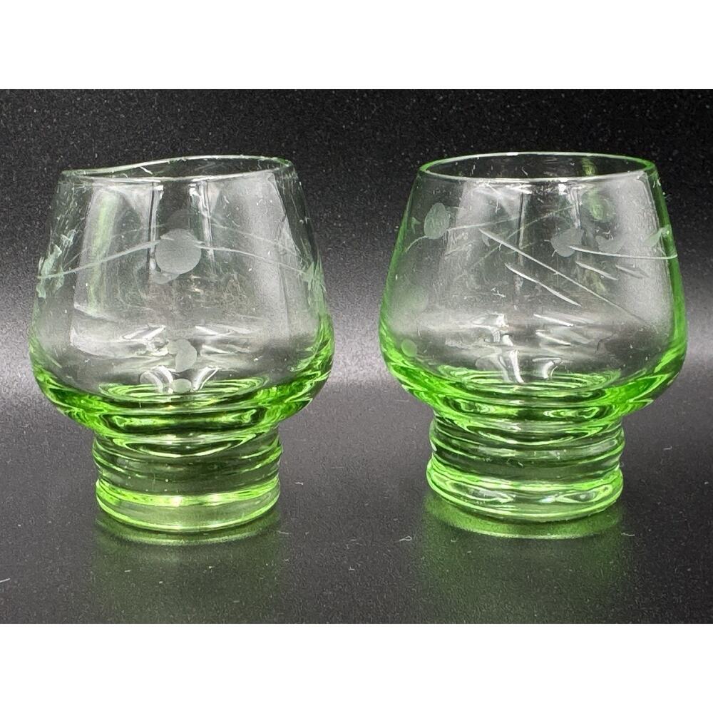 Vintage Green Cordial Schnapps Liqueur Glasses Set 2 Etched MCM Barware